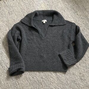 Treasure & Bond Dark Gray V-Neck Sweater